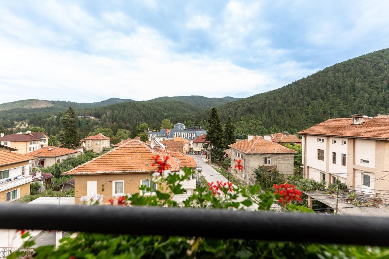 Beluga Guest House Velingrad Esterno foto