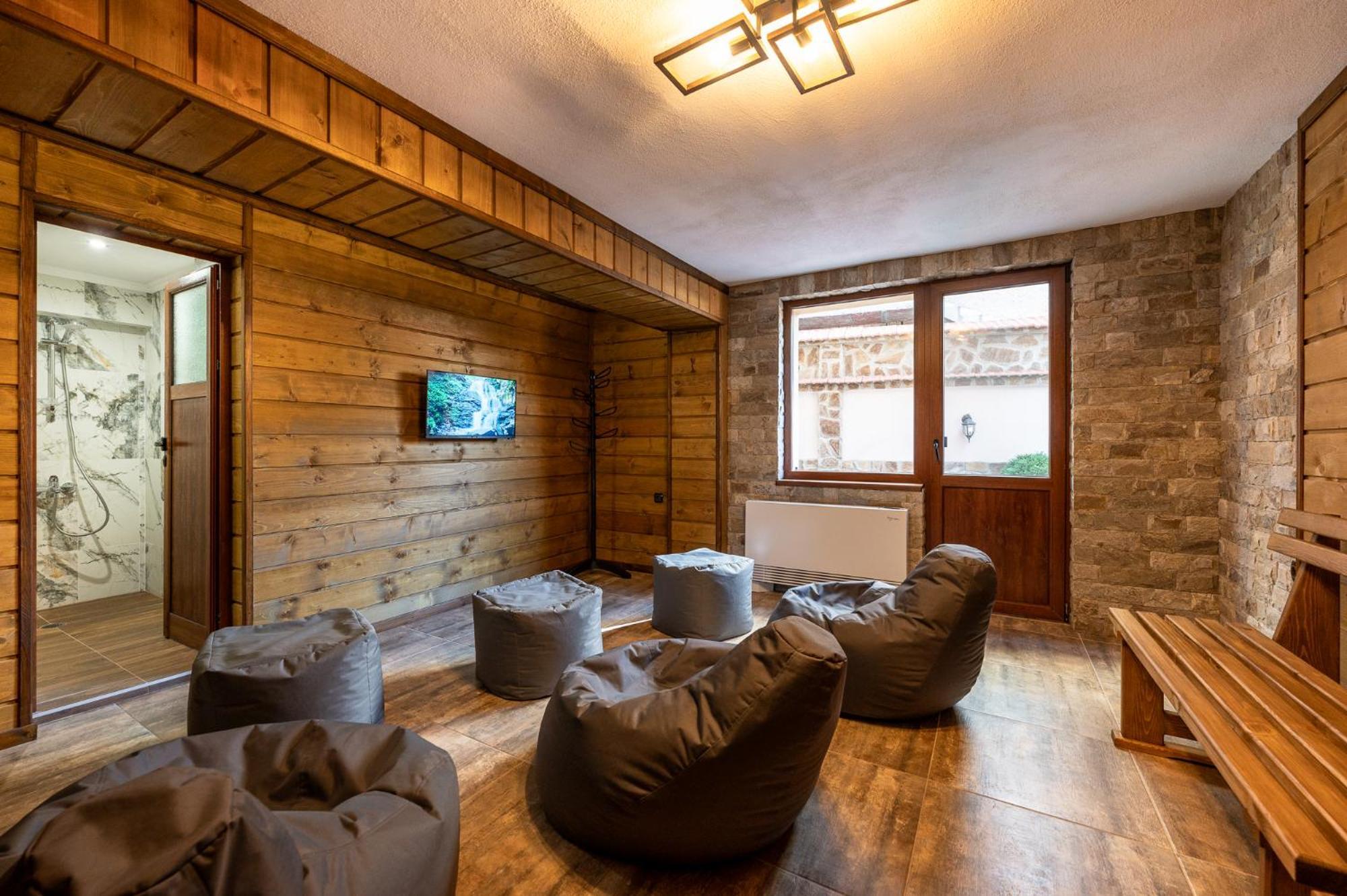 Beluga Guest House Velingrad Esterno foto