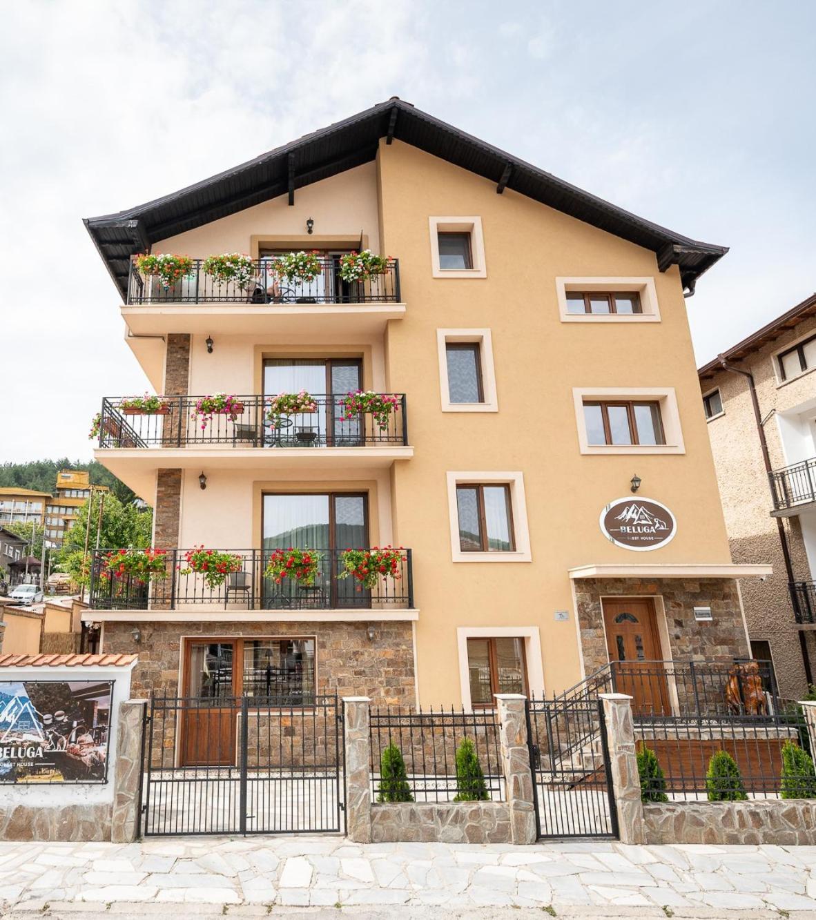 Beluga Guest House Velingrad Esterno foto