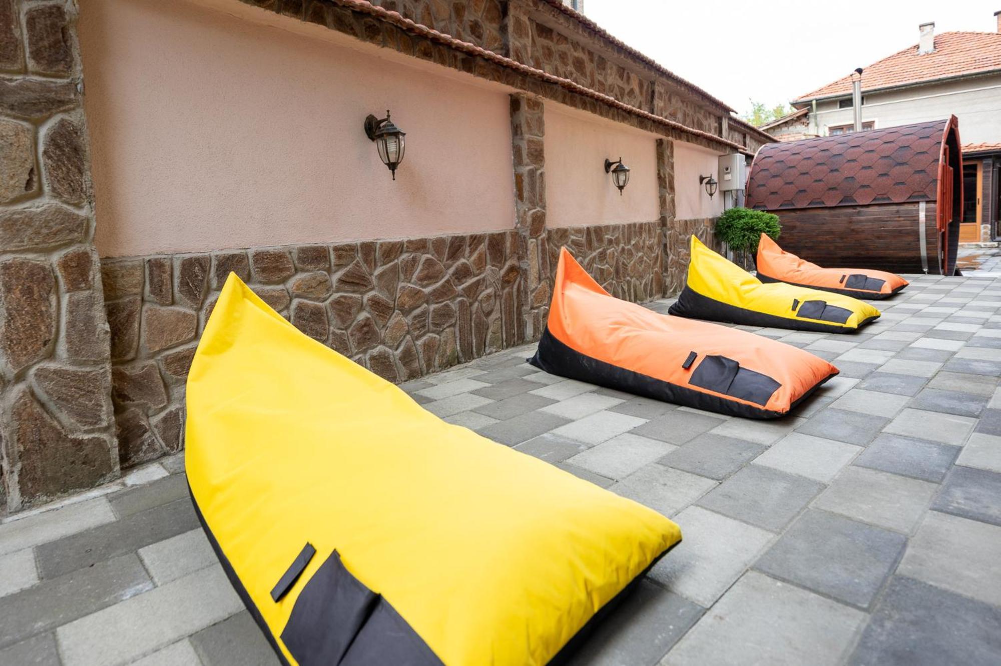 Beluga Guest House Velingrad Esterno foto