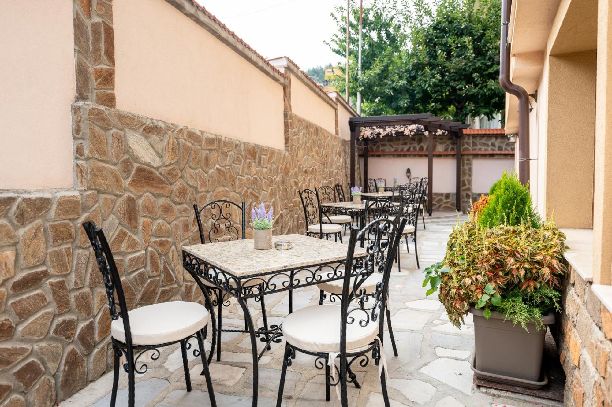 Beluga Guest House Velingrad Esterno foto