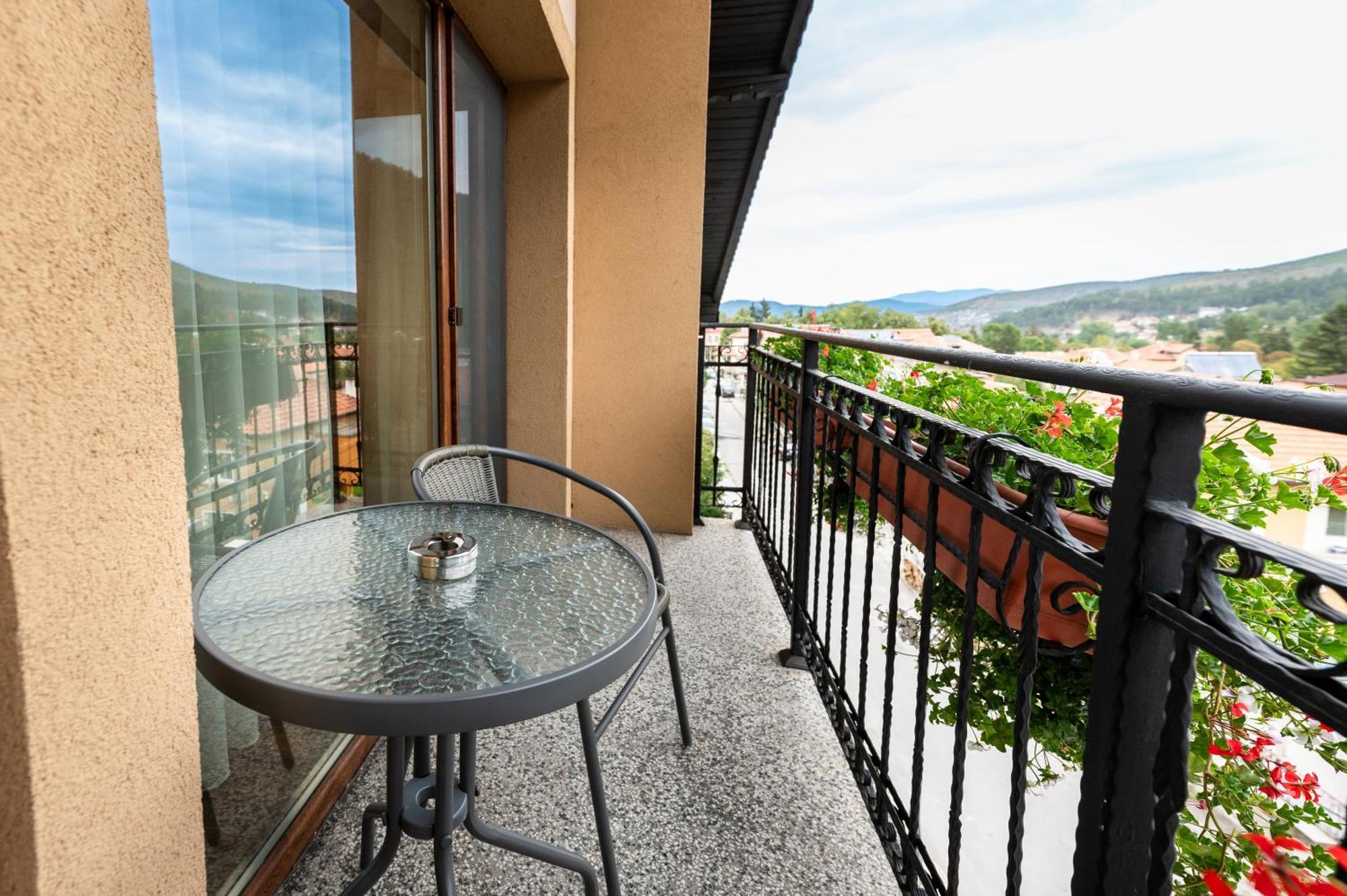Beluga Guest House Velingrad Esterno foto